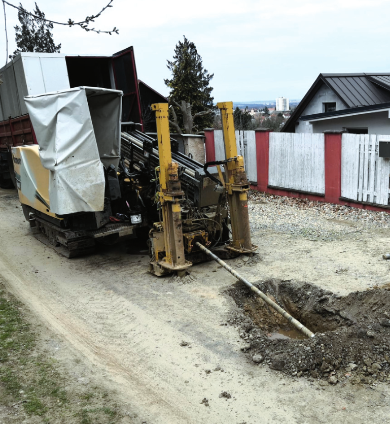 Bezvýkopová technologie snižuje náklady projektu.