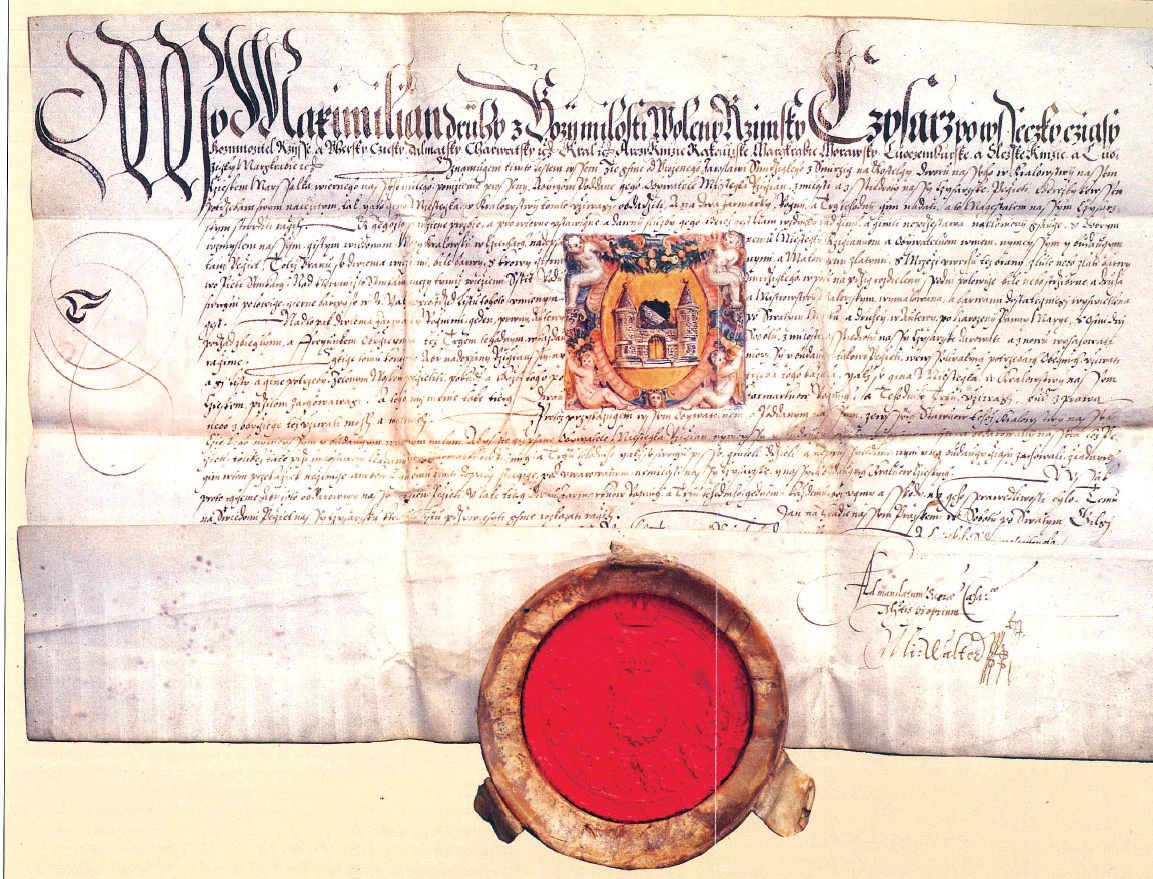 Na výstavě Rziczany 1575 –450 let městských práv máte možnost si detailně prostudovat věrnou kopii dokumentu i překlad udělených městských privilegií do dnešního jazyka.