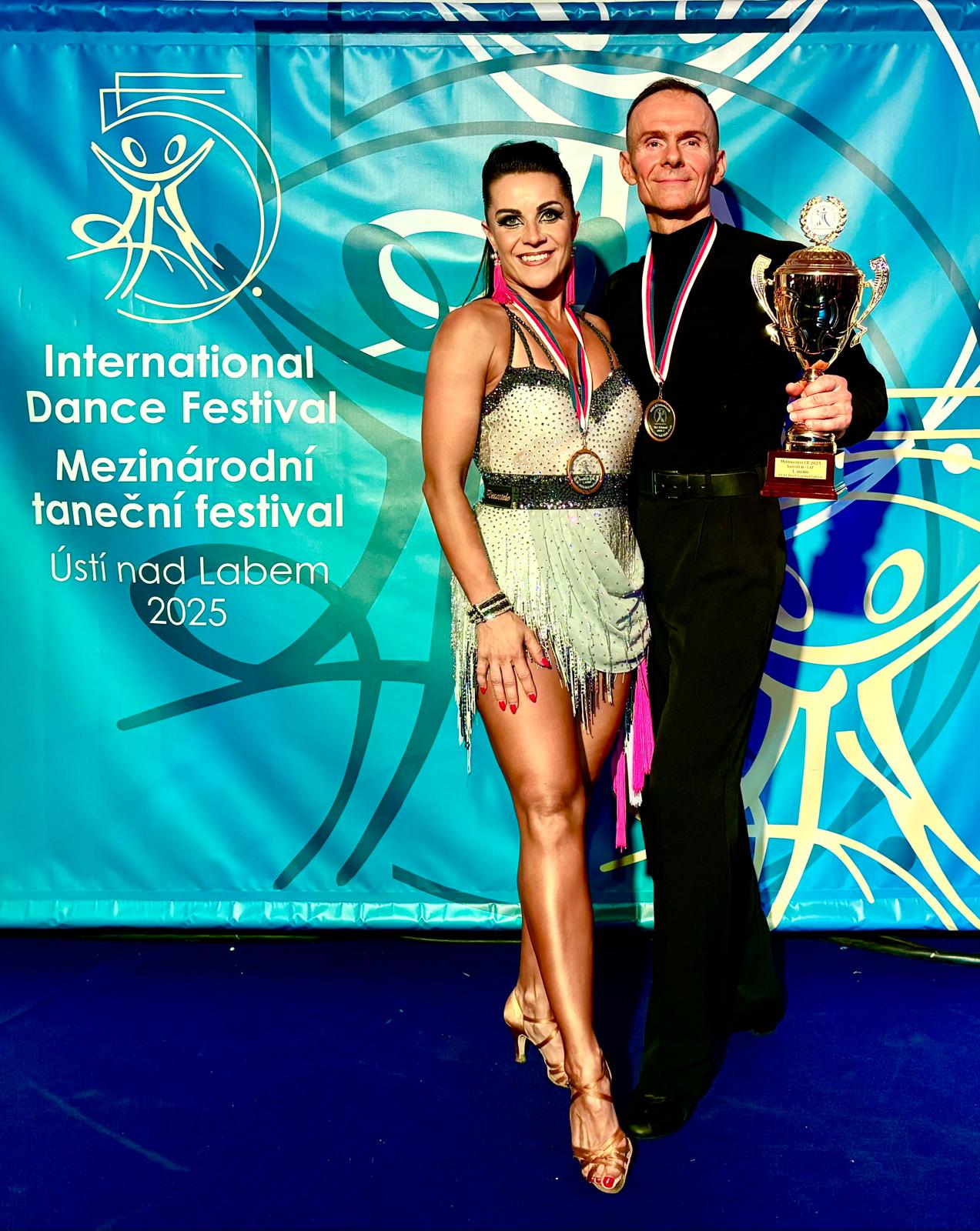 PAVLA A LUBOŠ, MISTŘI ČR