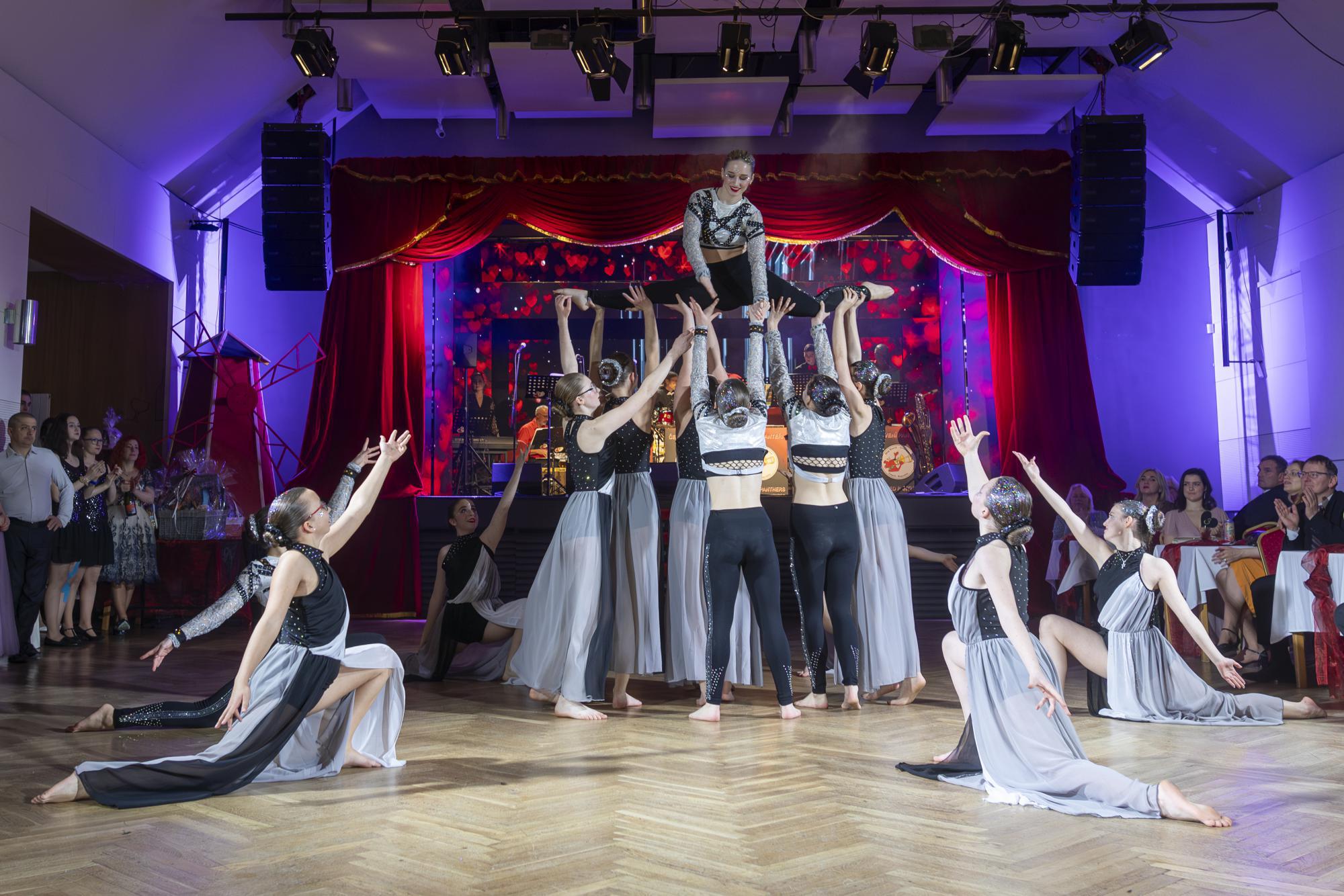 Úžasné vystoupení předvedlo i taneční studio Dance EB.